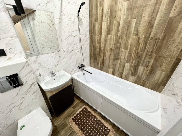 2-к. квартира, 50 м², 2/15 эт.