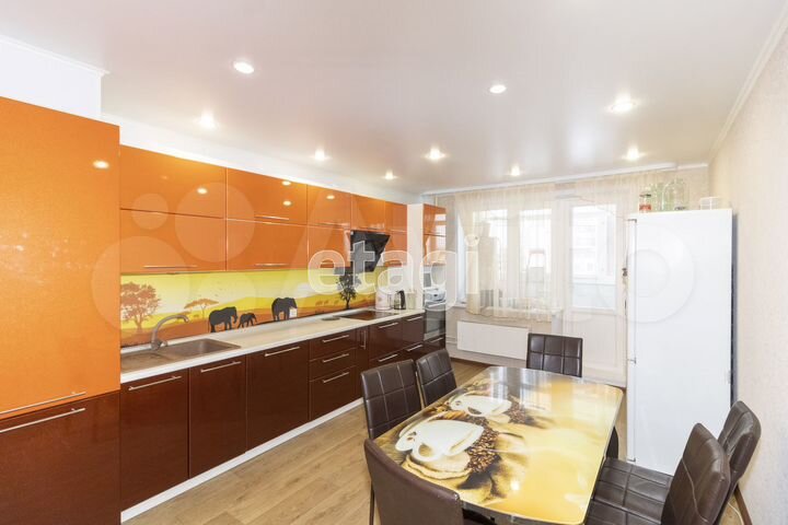 3-к. квартира, 85 м², 4/14 эт.