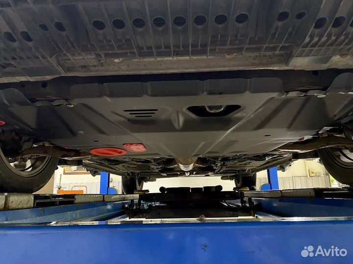 Защита двигателя железная Toyota Auris 2013-2016 г