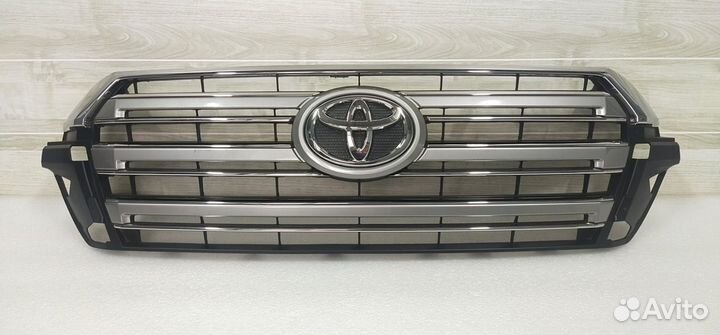 Toyota Land Cruiser 200 решетка радиатора 2015-21