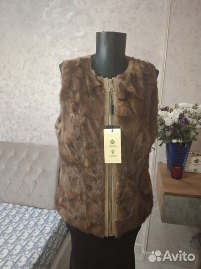 Жилетка женская