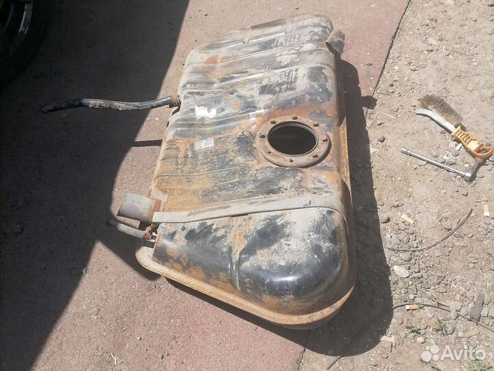 Топливный бак