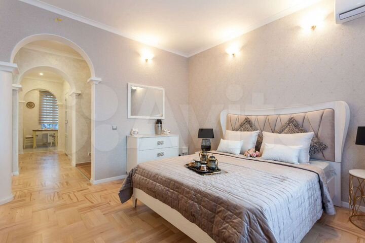 2-к. квартира, 82 м², 1/4 эт.