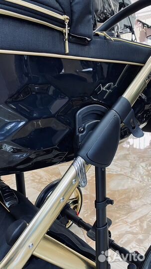 Коляска Adamex Chantal 2 в 1