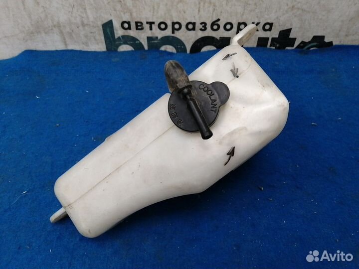 Бачок расширительный 16470-50140