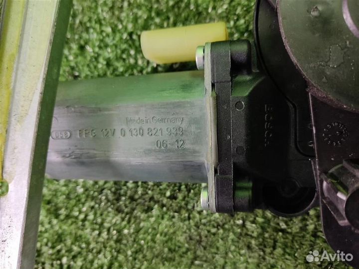 Стеклоподъемник передний правый Ford Fiesta (CBK)