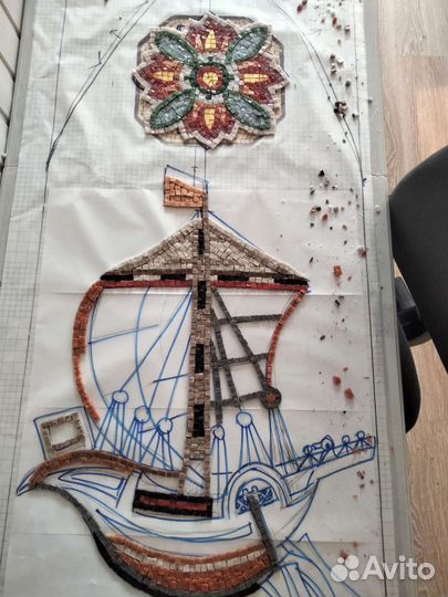 Мозаика, художник