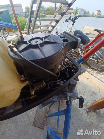 Лодочный мотор