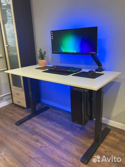 Компьютерный стол c регулировкой высоты/рама стола