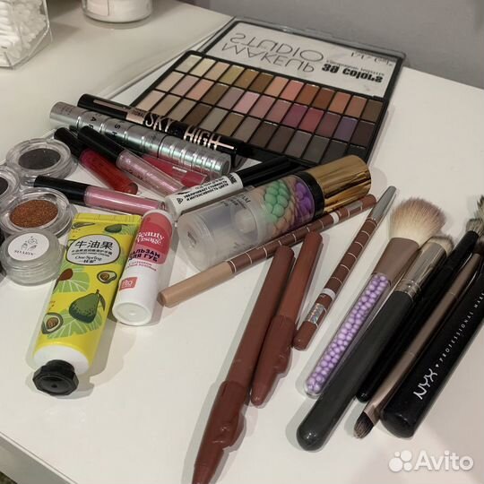 Набор косметики пакетом б/у