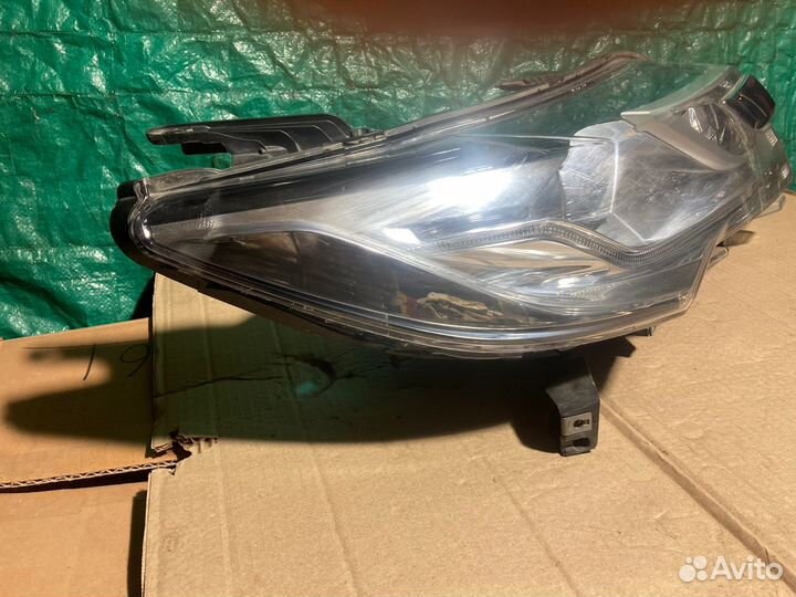 Фара правая Mitsubishi Pajero Sport KS 2015+