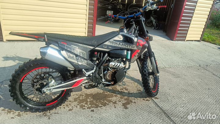 Продам Regulmoto legend 300