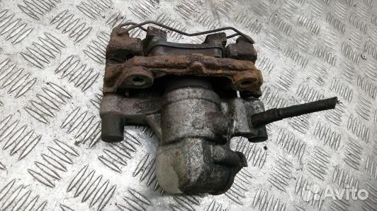 Суппорт тормозной задний правый mazda 3 1 (HEA38OO