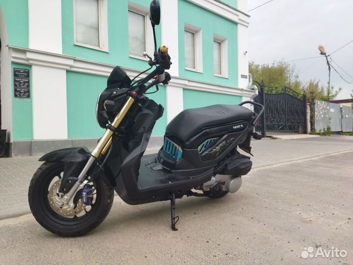 Скутер Vento Naked 50 (150) в идеале