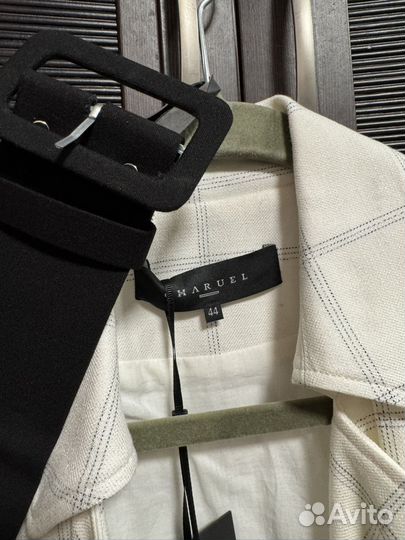 Платье женское 44 Charuel новое
