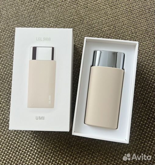 Ультразвуковой аппарат для чистки лица UMI Япония