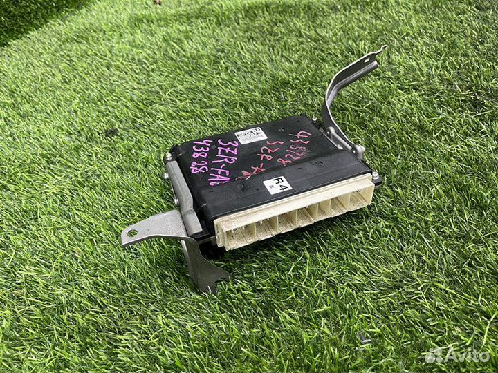 Блок управления efi Toyota Isis ZGM11 3zrfae 2011