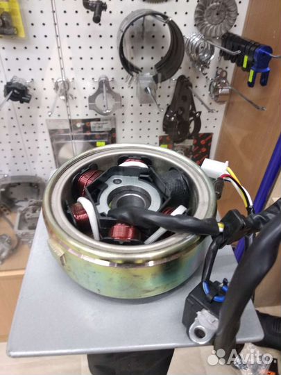 Генератор в сборе на китайский скутер мопед мото