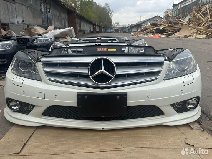 Бампер Mercedes W204 AMG