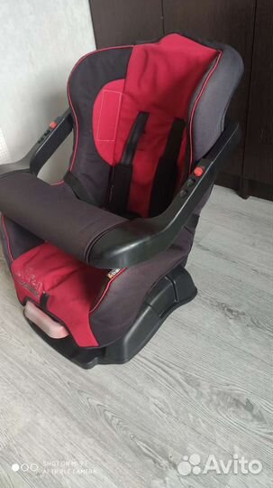 Автомобильное кресло
