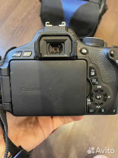 Зеркальный фотоаппарат canon eos 600d kit