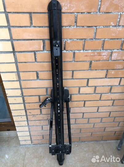 Велодержатель автомобильный. Крепление велосипеда