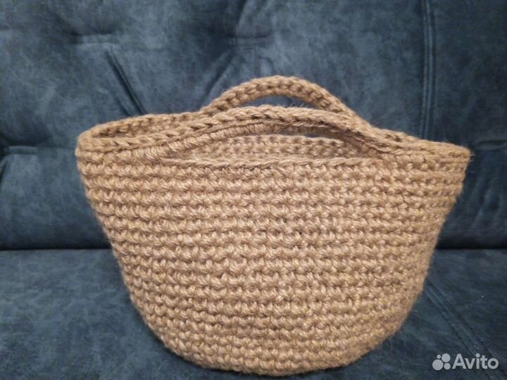 Корзина плетеная из джута