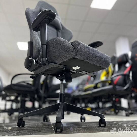 Игровое кресло Zombie Neo 31C