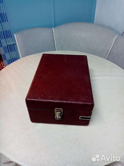 Старинный патефон