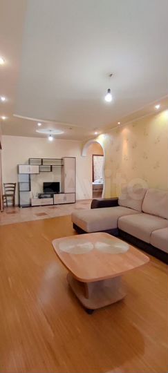 2-к. квартира, 70 м², 5/10 эт.