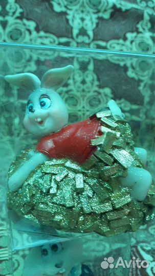 Копилки + фигурки зайчики