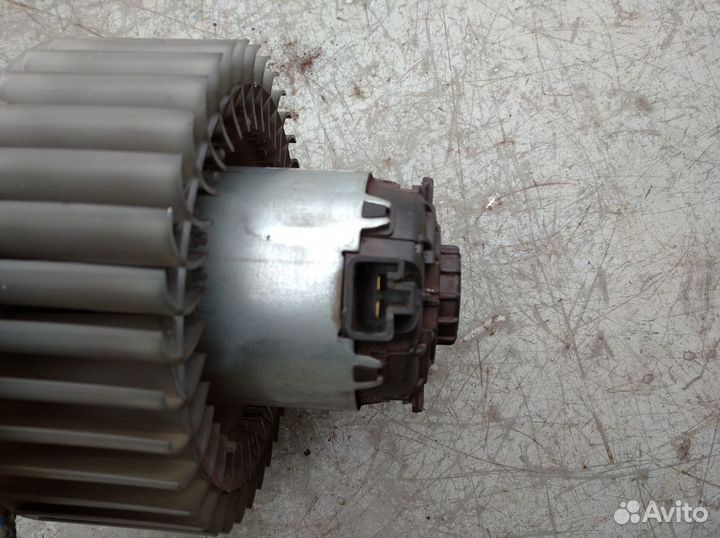 Моторчик отопителя Шевроле Авео Т300
