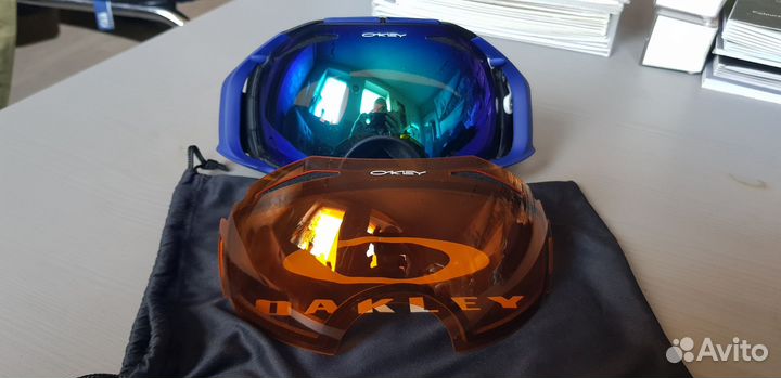 Горнолыжные очки oakley