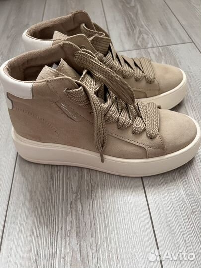 Кеды женские tamaris 39