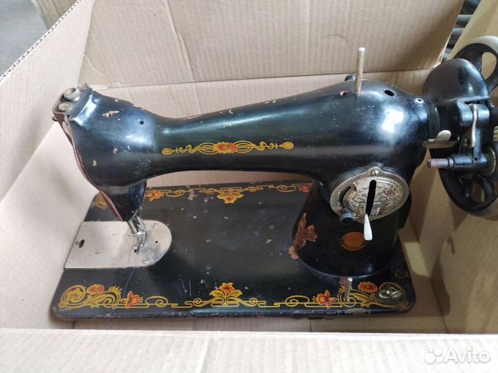 Швейная машинка пмз им.Калинина