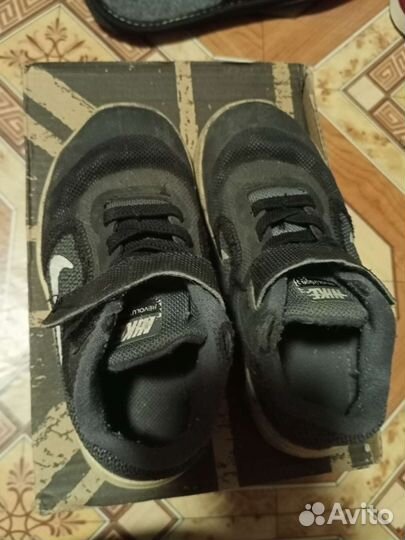 Кроссовки найк