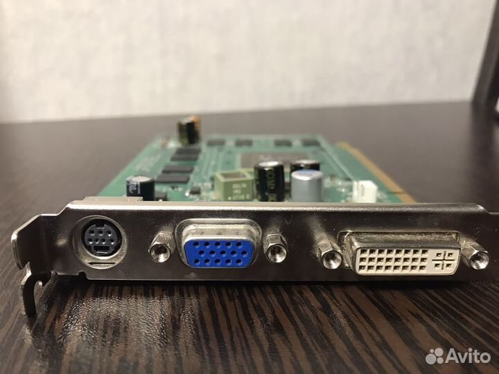 Видеокарта GF 8400GS