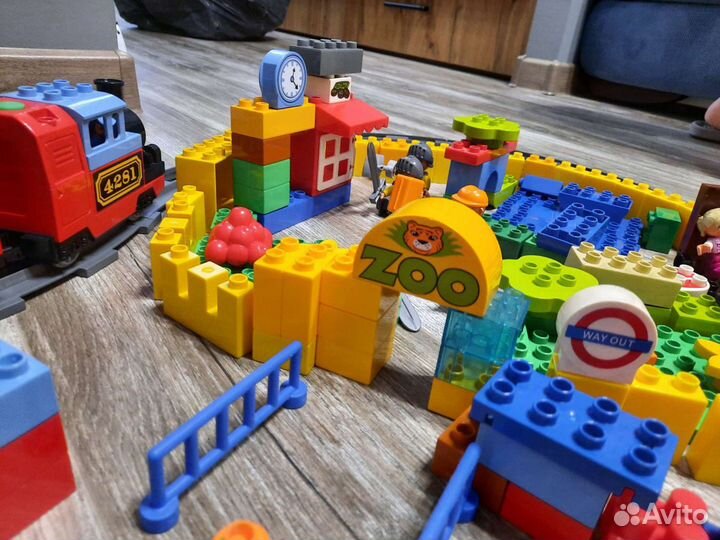 Lego duplo поезд