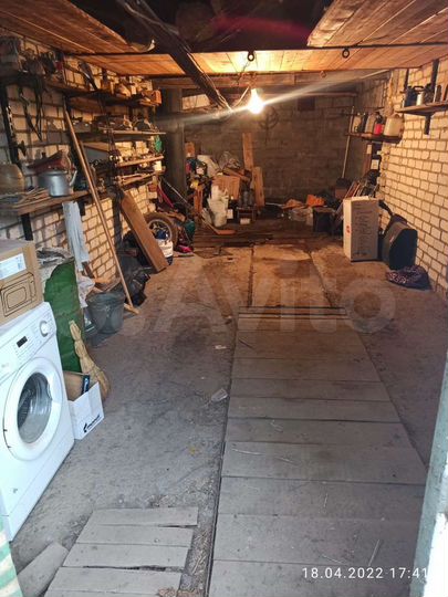 Гараж, > 30 м²