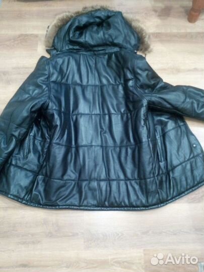 Кожаный пуховик с капюшоном