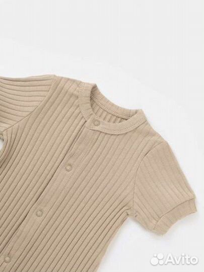 Песочник в рубчик бежевого и мятного цвета Vauva