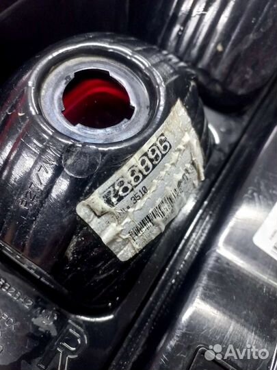 Фонарь оригинал Hummer H3 задний правый 16532642