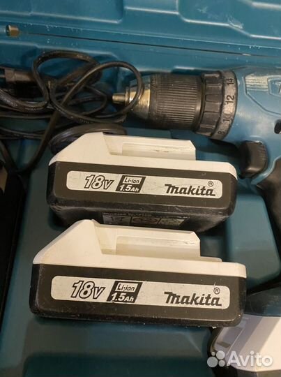 Аккумуляторная дрель-шуруповерт Makita DF457DWE