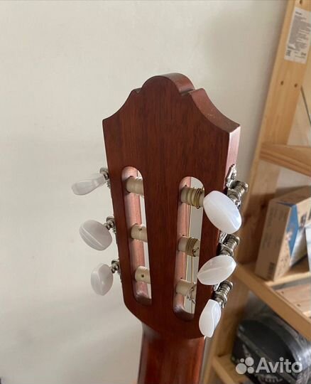 Классическая гитара yamaha CG142C