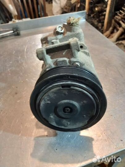 Компрессор кондиционера VW Jetta 5