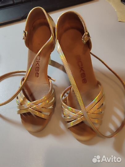 Бальные туфли латина