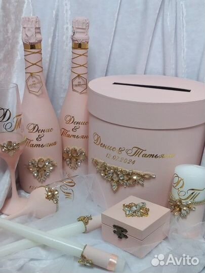 Свадебное шампанское, фужеры, свечи, казна