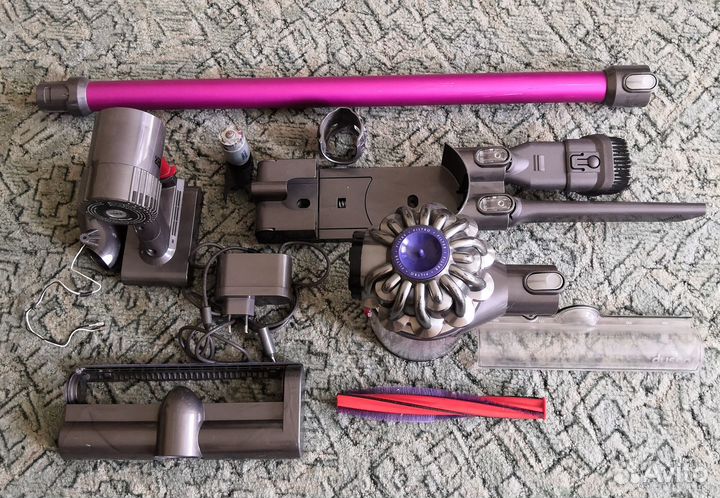 Пылесос dyson DC62