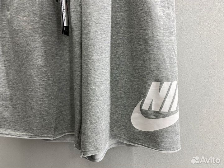 Шорты Nike