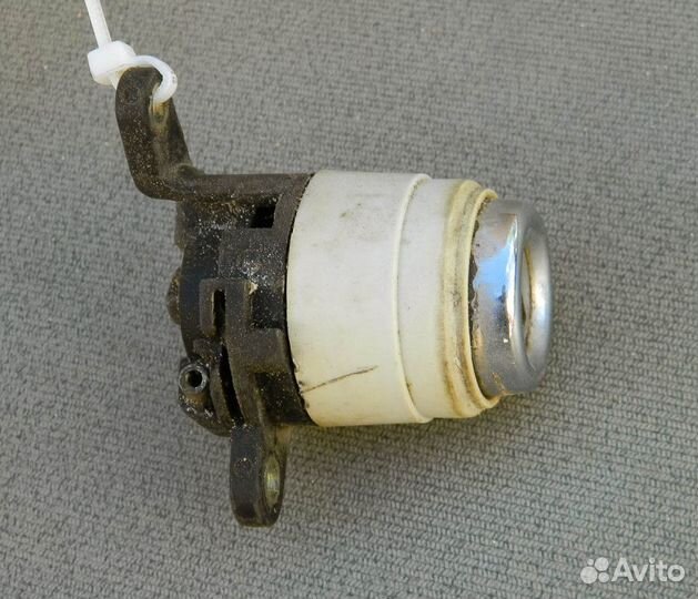 Личинка замка багажника Audi 80 B3